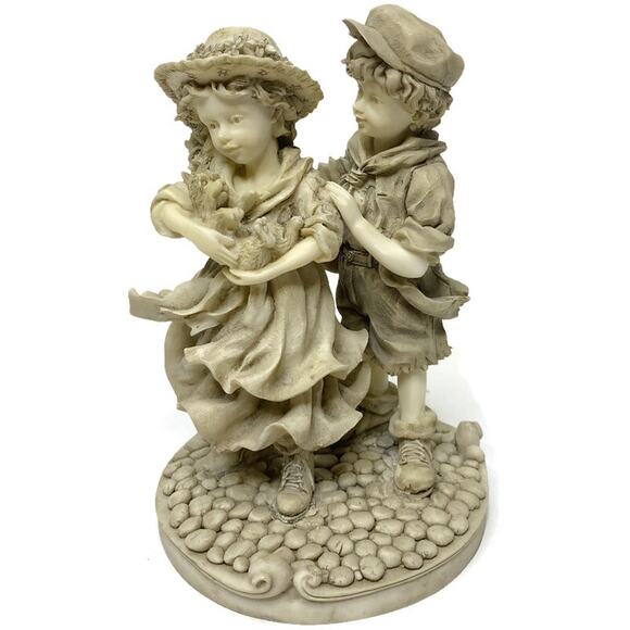 Regency Fine Arts Figurine Boy and Girl With Puppy on Gray Cobbled Base 6.25" - Picture 3 of 8